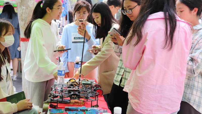 工业互联网平台选型：从两家中型企业的真实对比说起
